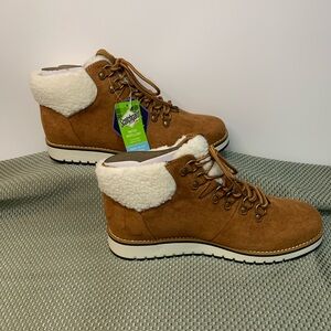 Sonoma Ortholite eco booties.
